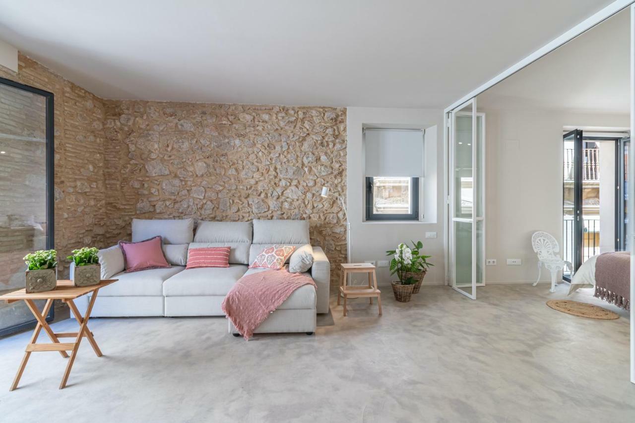 Jonquera, 18 Apartment